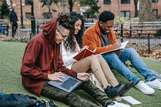 英国私立学校留学一年要花多少钱